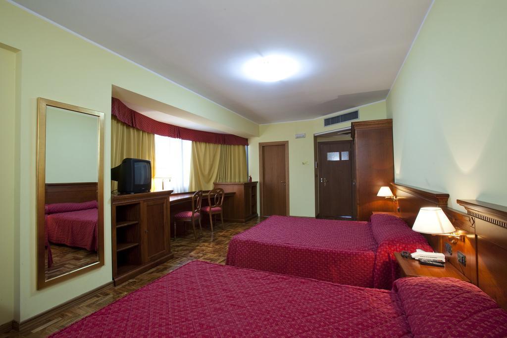 Albergo Ristorante Uliveto Veroli Szoba fotó
